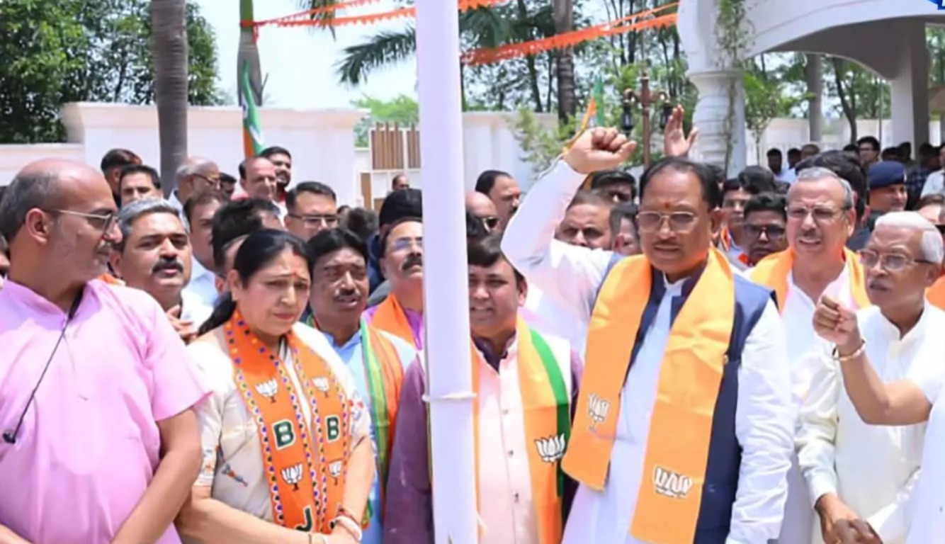 भाजपा स्थापना दिवस पर सीएम साय का बड़ा संदेश, स्मृति मंदिर में हुई खास पूजा, क्या है इसके पीछे का संकेत? भाजपा स्थापना दिवस पर सीएम साय का बड़ा संदेश, स्मृति मंदिर में हुई खास पूजा, क्या है इसके पीछे का संकेत?