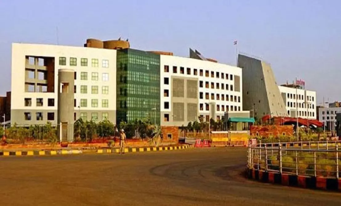 मंत्रालय में ‘लालफीताशाही’ खत्म करने का बड़ा फैसला! 1 जून के बाद पकड़ी गई कागजी फाइल तो सीधे लौटेगी वापस