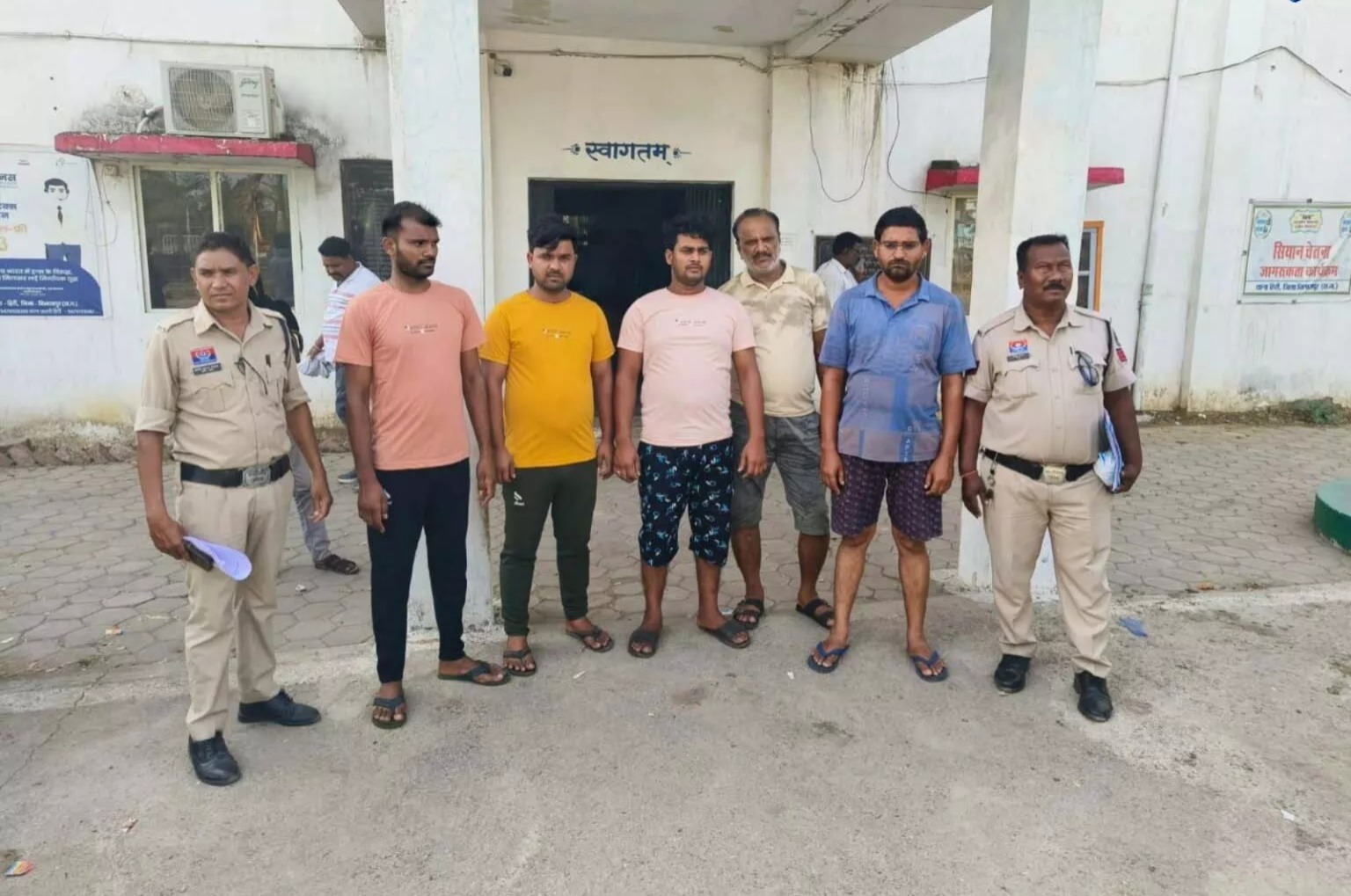 रात के अंधेरे में बदल दिया गया करोड़ों का कोयला! बिलासपुर में ऐसा खेल पकड़ा गया कि पुलिस भी रह गई दंग