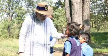 “अब हम बच गए…” बस्तर की बच्ची की ये बात सुन भावुक हुए अमित शाह, बोले- लाखों की भीड़ से ज्यादा सुकून यहां मिला