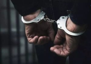 रायपुर पहुंचने से पहले ही खुल गया तस्कर का राज, बस स्टैंड पर बैग खुलते ही पुलिस भी रह गई हैरान