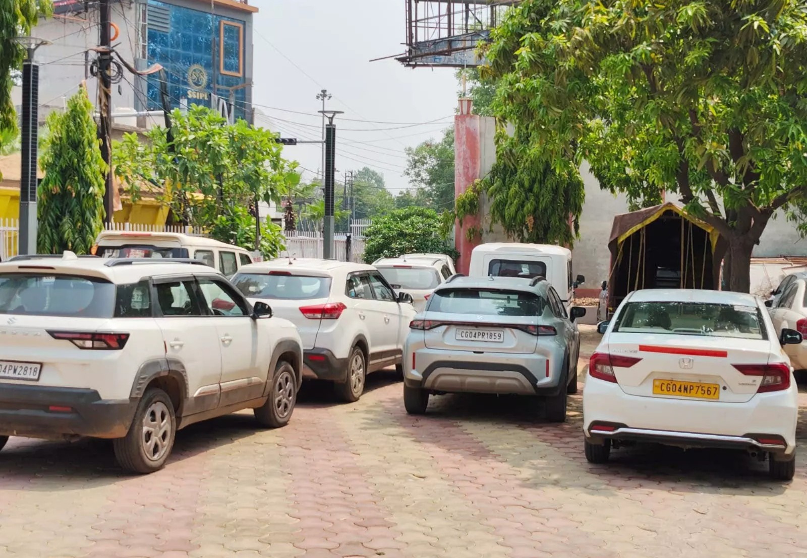 सड़कों पर पुलिस का बड़ा एक्शन! एक-एक कर रोकी गई गाड़ियां, 47 नशेड़ी चालक चढ़े हत्थे