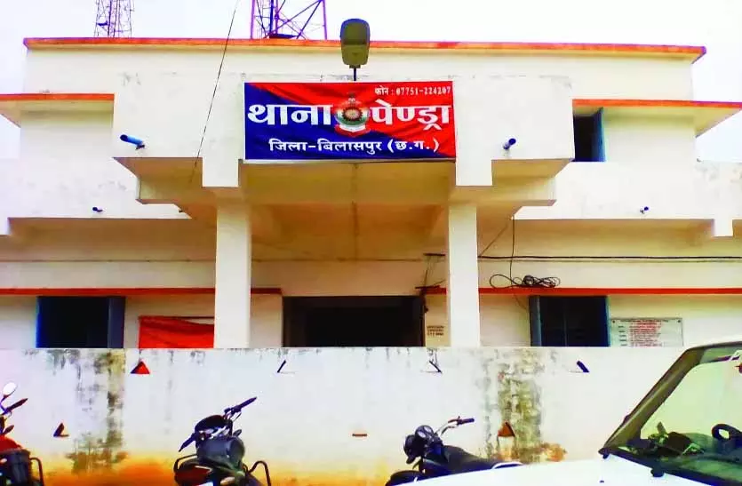 जेल की दीवार फांदकर भागा दुष्कर्म का आरोपी, रेलवे स्टेशन पर ऐसे चढ़ा पुलिस के हत्थे