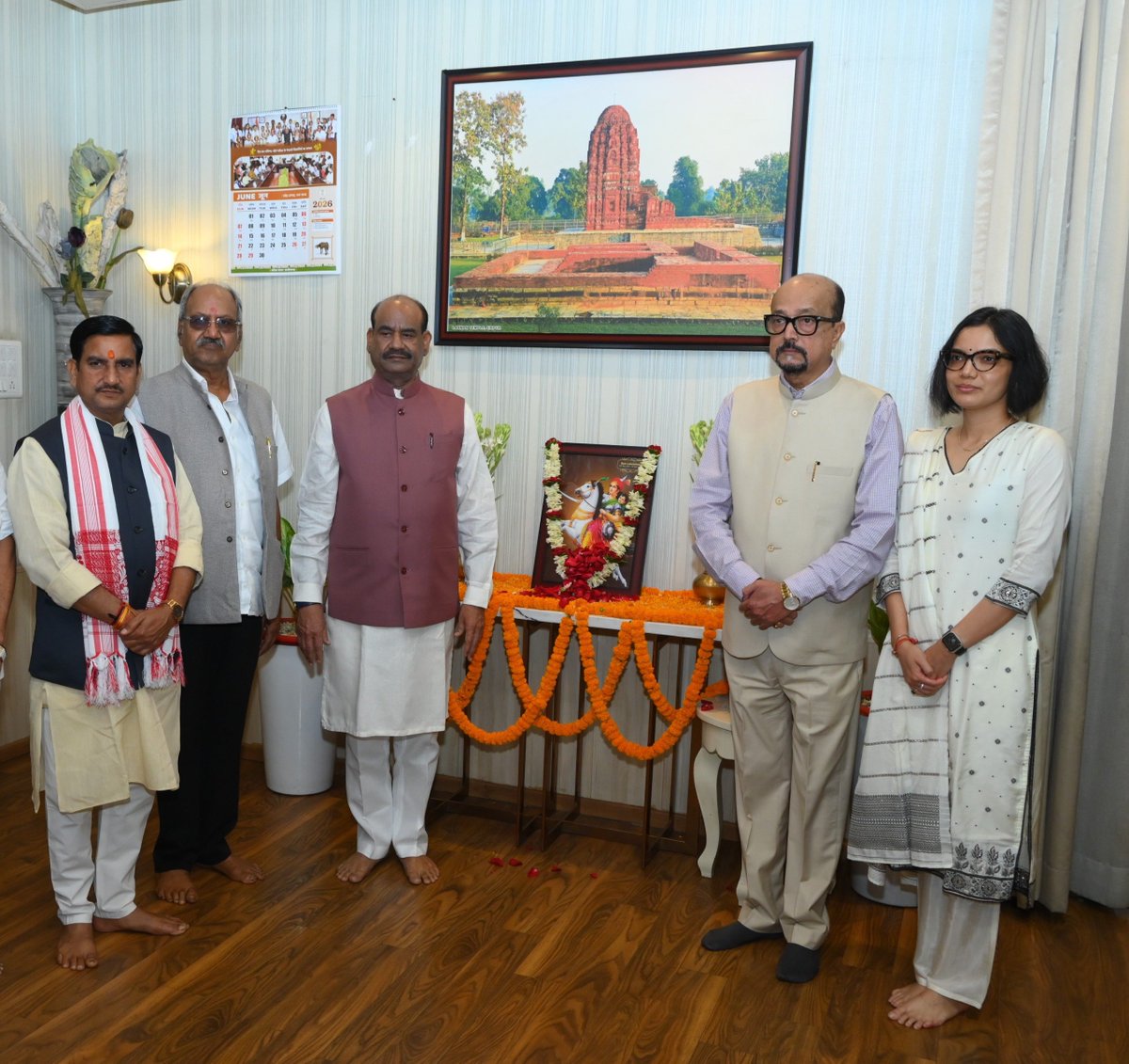 बलिदान दिवस पर राज्यपाल रमेन डेका ने अर्पित की पुष्पांजलि, लोकसभा अध्यक्ष ओम बिरला समेत कई गणमान्य हुए शामिल