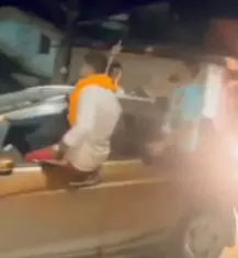 जेल से निकले, सड़क पर मचाया आतंक! कारों के काफिले में दबंगई दिखा रहे थे 9 आरोपी, पुलिस ने फिर पहुंचा दिया सलाखों के पीछे
