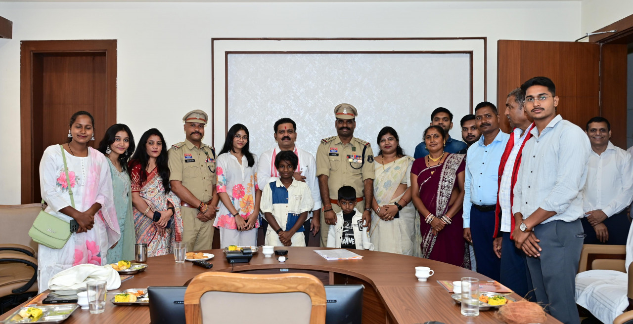 नक्सल मोर्चे से लेकर भारत-म्यांमार सीमा तक दिखाया अदम्य साहस, वीर जवानों से मिले उप मुख्यमंत्री विजय शर्मा