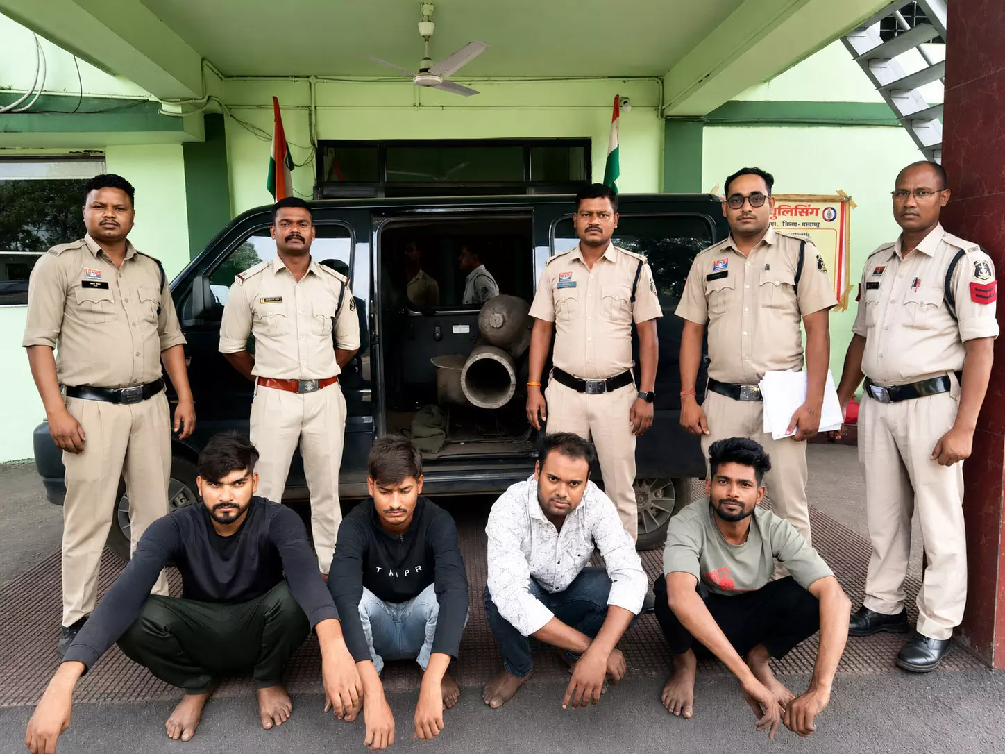 स्टील प्लांट के भीतर चल रहा था चोरी का खेल! फ्लाई ऐश में छिपाकर बाहर निकाला लाखों का माल, 24 घंटे में खुला राज