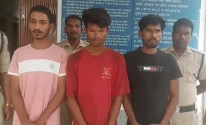 सरगुजा में चोरी का हैरान करने वाला खुलासा, नौकर और ड्राइवर ही निकले मास्टरमाइंड; एक नाबालिग समेत चार आरोपी गिरफ्तार।