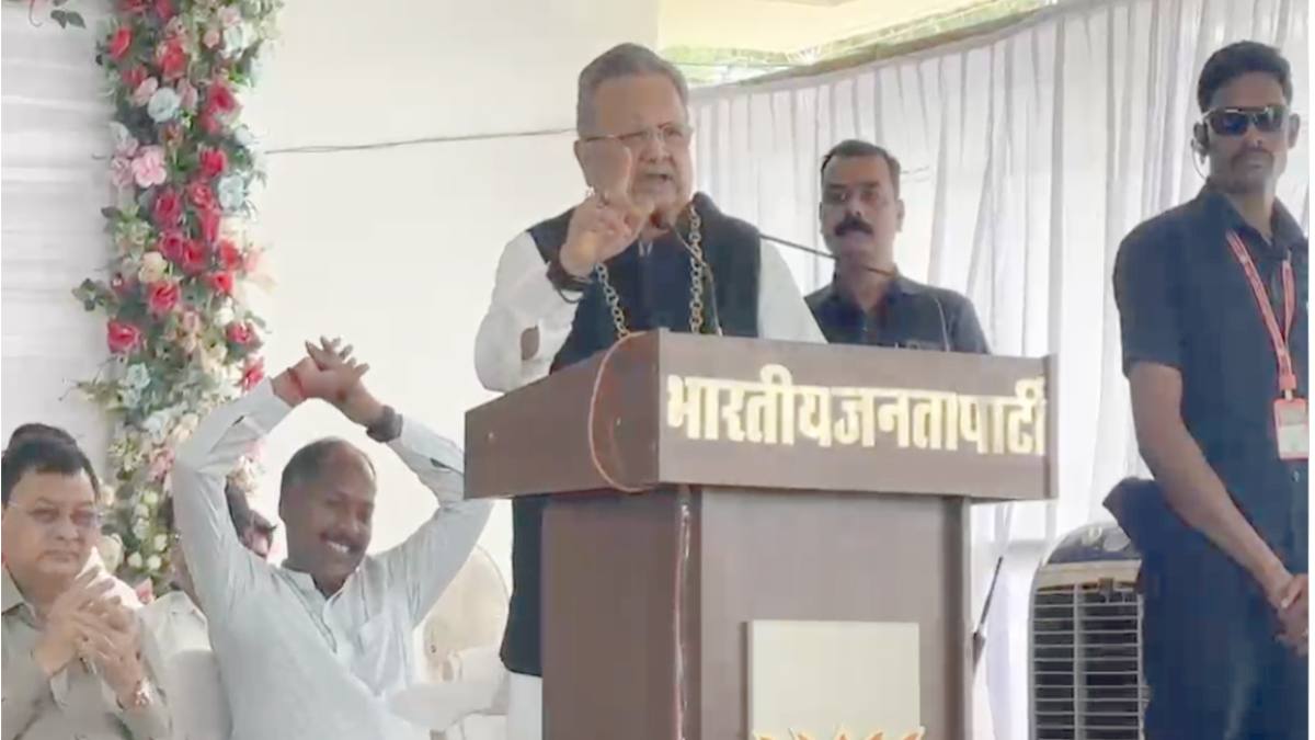 ‘अब पद की उम्मीद छोड़िए…’ भाजपा नेताओं को डॉ. रमन सिंह की दो टूक, चुनाव से पहले दे दिया बड़ा संदेश ‘अब पद की उम्मीद छोड़िए…’ भाजपा नेताओं को डॉ. रमन सिंह की दो टूक, चुनाव से पहले दे दिया बड़ा संदेश