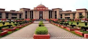 CG High Court: अनुकंपा नियुक्ति पर हाईकोर्ट का बड़ा फैसला, विधवा को मिलेगी पहली प्राथमिकता… बहन का दावा क्यों हुआ खारिज?