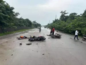 CG में सड़क पर मौत का तांडव! तेज रफ्तार स्कॉर्पियो ने बाइक को मारी टक्कर, पिता-पुत्र समेत 3 की मौत