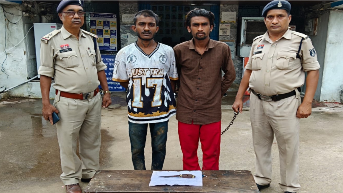 शराब की महफिल में छिड़ा ऐसा विवाद कि दोस्त ही बन गए दुश्मन! बहन पर कमेंट पड़ा भारी, चाकू से ताबड़तोड़ हमला शराब की महफिल में छिड़ा ऐसा विवाद कि दोस्त ही बन गए दुश्मन! बहन पर कमेंट पड़ा भारी, चाकू से ताबड़तोड़ हमला