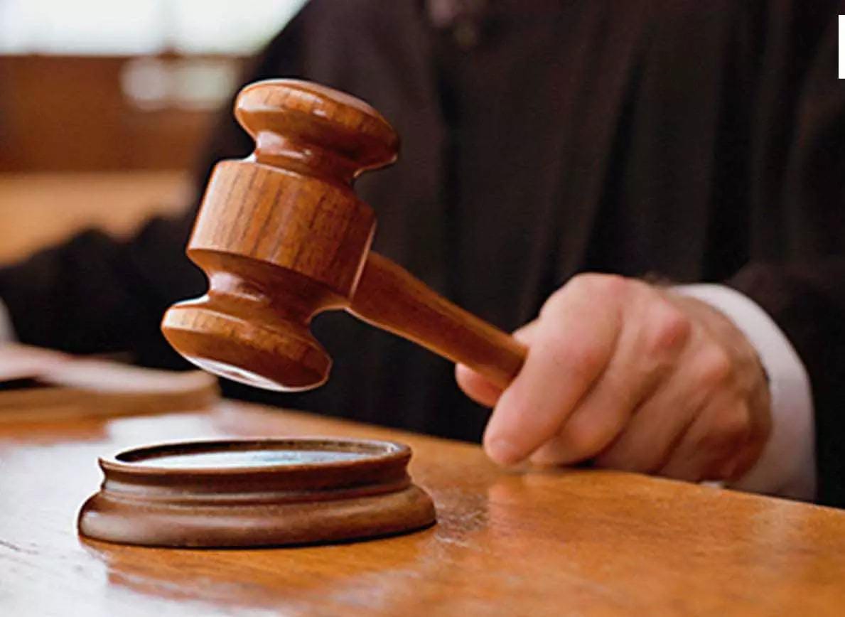 हत्या को आत्महत्या दिखाने का था पूरा खेल, लेकिन पुलिस ने खोल दिया राज… मां-बेटे को उम्रकैद