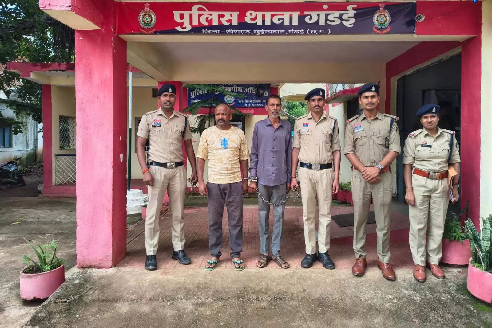 मोबाइल में खुला ऑनलाइन सट्टे का पूरा खेल! पुलिस ने मारा छापा, ₹1.13 लाख के लेनदेन के स्क्रीनशॉट मिले