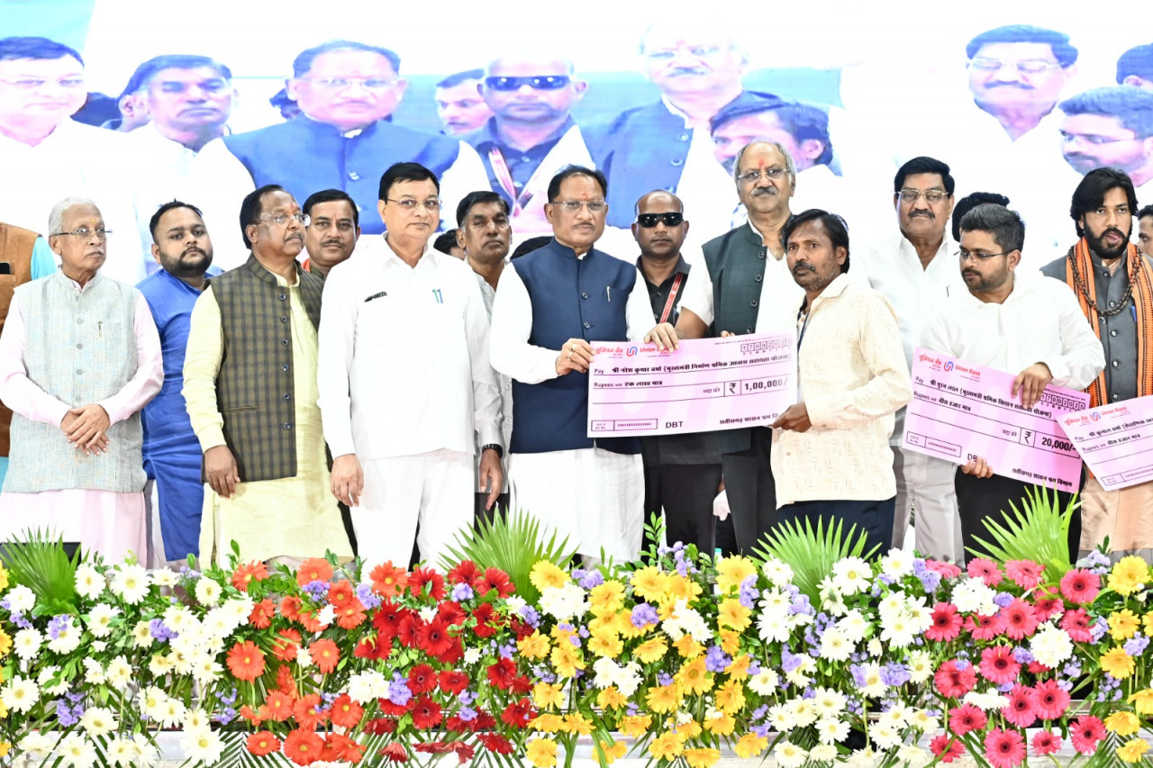 छत्तीसगढ़ में बदल रही इलाज की तस्वीर! 5 नए मेडिकल कॉलेज से लेकर बड़े हार्ट सेंटर तक… स्वास्थ्य क्षेत्र में होने जा रहा बड़ा बदलाव