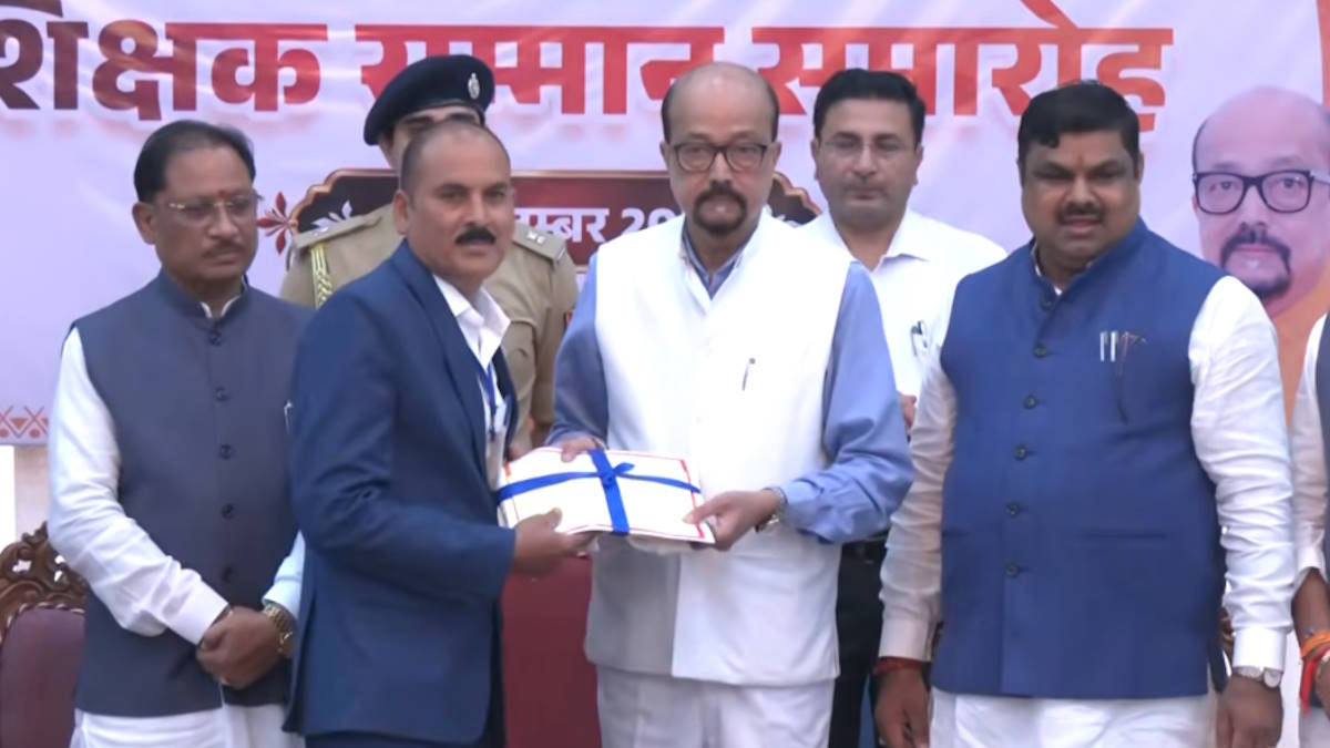 CG Teachers Day: 68 शिक्षकों का सम्मान, CM साय बोले- स्कूलों में बढ़ा रहे जनभागीदारी, बस्तर में स्थानीय भाषा को मिलेगा बढ़ावा