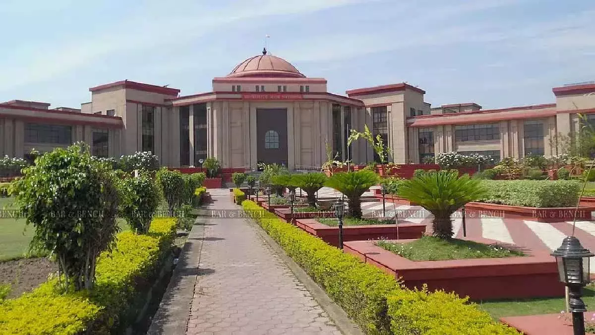 सुसाइड नोट में छिपा था प्रताड़ना का राज, जान से मारने और तेजाब फेंकने की धमकी का मामला पहुंचा हाईकोर्ट; दोषी की अपील खारिज, 4 हफ्ते में सरेंडर का आदेश
