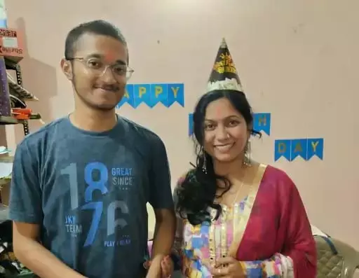 सूरजपुर डबल मर्डर में बड़ा खुलासा! घर में मां की लाश, हाईवे किनारे मिला बेटे का शव; 20 लाख के लोन और प्रेम संबंध के एंगल से जांच तेज