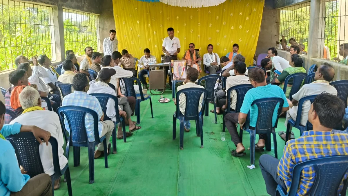 धान के बाद अब खाद का खेल! समिति में 10.38 लाख की खाद गायब, रिकॉर्ड में भी बड़ा झोल; नोटिस के बाद भी 5 लाख की कमी बरकरार