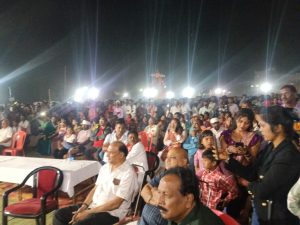 13-14 साल के 6 बच्चों ने कर दिखाया कमाल! सुंदरपुर में पहली बार 25 फीट के रावण का दहन, आतिशबाजी और जय श्रीराम के नारों से गूंज उठा गांव