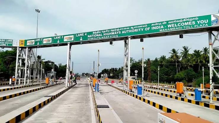 Toll Plaza New Rules: टोल के रोजाना खर्च से मिलेगी राहत, 1500 या 3000 रुपये में बनेगा सालभर का पास, जानें किसे मिलेगा फायदा